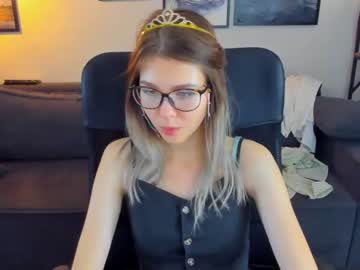 webcam girl lisa_roses image #3330039
