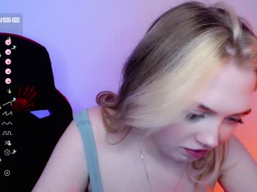 webcam girl small_blondee image #4281905