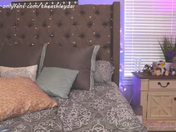 webcam girl theashleydaniels image #1194735