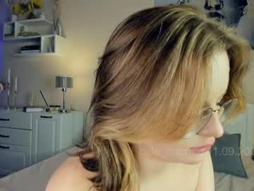 webcam girl cute_caprice image #7814982