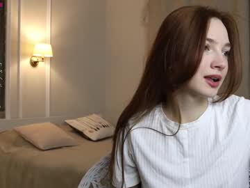 webcam girl _guesswhat_ image #919305