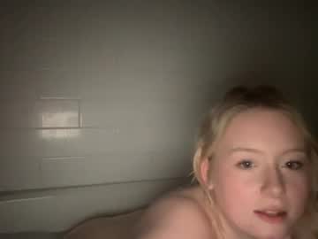 webcam girl spadesx86 image #8965293