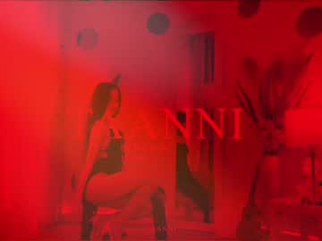 webcam girl taanni_bc image #5145913