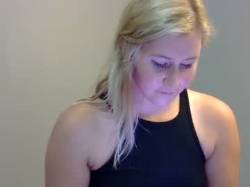 webcam girl hollymay92 image #1905245