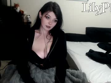 webcam girl lilypixel image #1052798