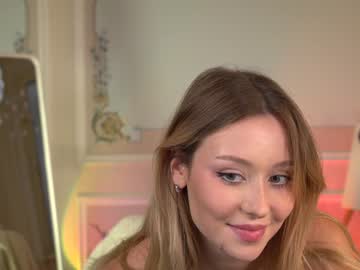 webcam girl ella_knockers_xl image #7945081