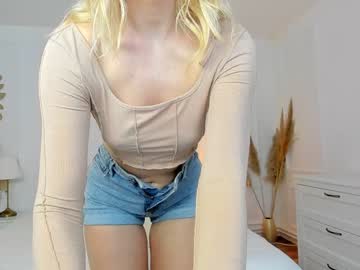 webcam girl rennatha21 image #4019693