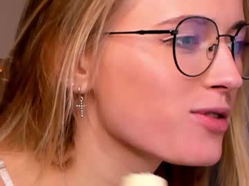 webcam girl linellali image #2673722