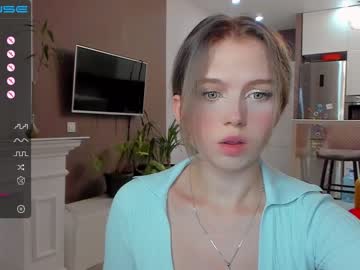 webcam girl small_blondee image #2694639