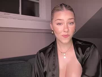 webcam girl novavangogh image #7986113