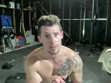 webcam man browneyedmuscleboy32 image #5122861