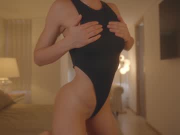 webcam girl emma_lu1 image #7806493