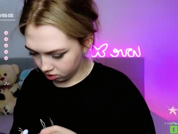webcam girl small_blondee image #4697440