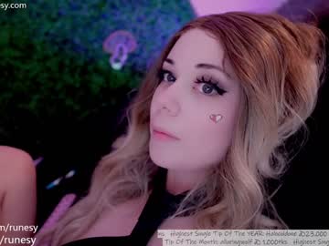 webcam girl runesy image #5829085