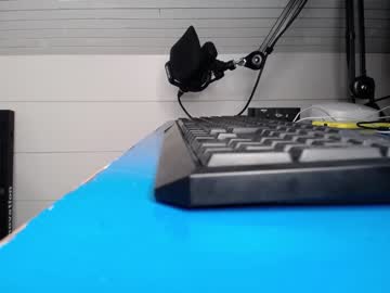 webcam man holenextdoor image #5311961