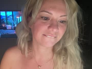 webcam girl kiradivine image #2624252