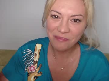 webcam girl kiradivine image #2952750