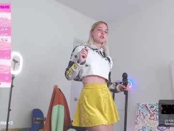 webcam girl petitebrat image #4441121