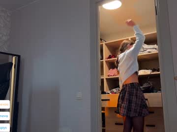 webcam girl coyness_geneva image #6736010