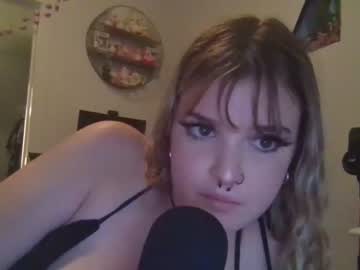 webcam girl haileybug1 image #2409531