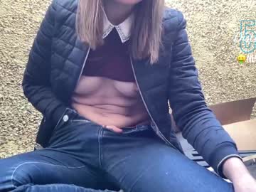 webcam girl eatmypie69 image #1392804