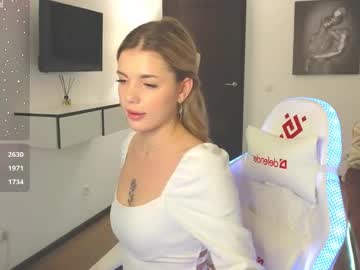 webcam girl adrianawow1 image #9053290
