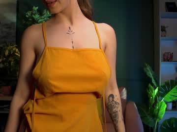 webcam girl yours_lola image #1315376