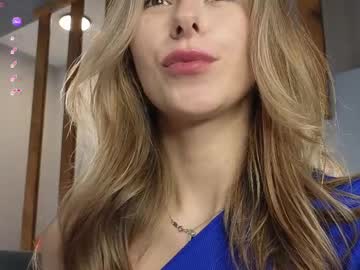 webcam girl yononeey image #9539759