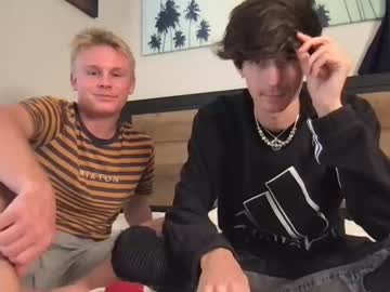 webcam man jacksonanddakota image #2560581