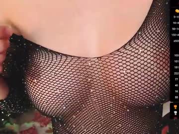 webcam girl queen_kitty1818 image #8395806