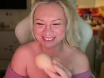 webcam girl kiradivine image #4097678