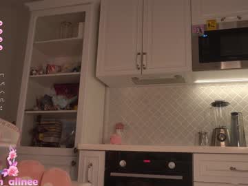 webcam girl golden_alinee image #7599075
