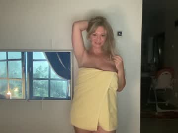 webcam girl kiradivine image #2580811
