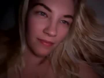 webcam girl mariah95 image #809841