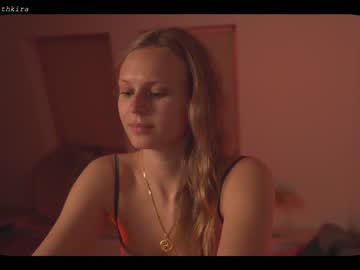 webcam girl chillwithkira image #1762116
