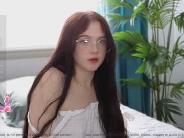 webcam girl small_blondee image #6918508