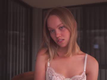 webcam girl bibi_it_is image #3617480