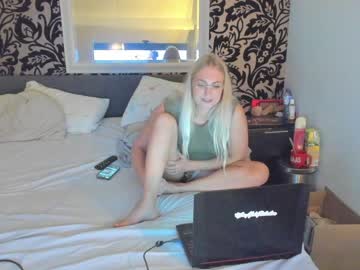 webcam girl siswet19 image #2902349