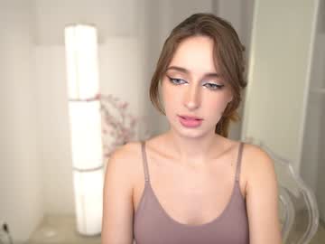webcam girl silent_chill image #5681402