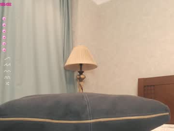 webcam girl yoomi_lee image #496144