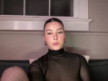 webcam girl novavangogh image #8993047