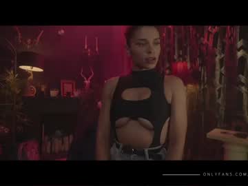 webcam girl lucieoude_ image #2682066