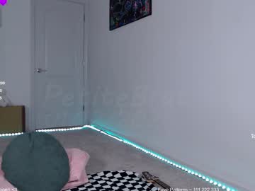 webcam girl petitebrat image #8625109