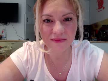 webcam girl kiradivine image #1998872