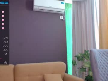 webcam girl small_blondee image #1731201