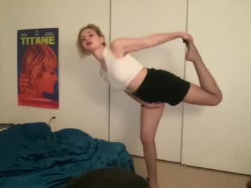 webcam girl internet_famous image #2555078