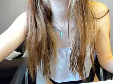 webcam girl your_viki_ image #1070145