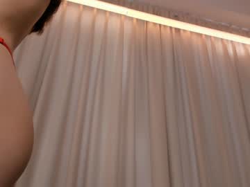 webcam girl peek_in_my_window image #7016679