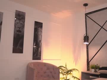 webcam girl laura_roldan image #7688227