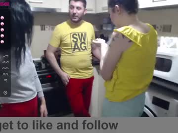 webcam couple maya_and_guests image #889490
